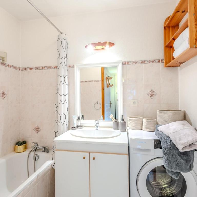 Slow Chalet Thônes lake & mountain 15 min to ski lift balcony parking - Appartement - 26