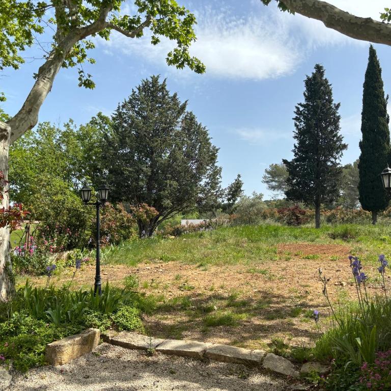 Appartement de standing dans une bastide Aixoise - Appartement 2 Chambres - 16