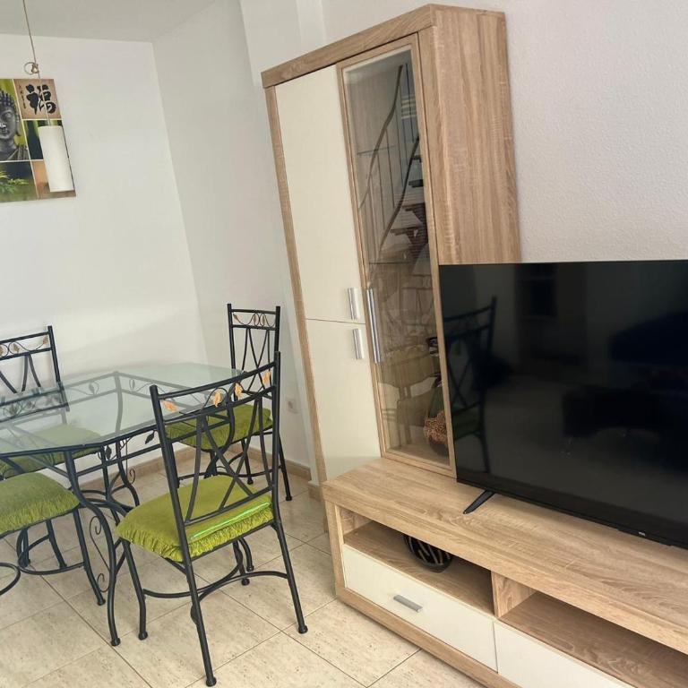 Arcoiris Paradise A 300 metros de la playa ,piscina y parque infantil - Apartamento de 2 dormitorios - 8