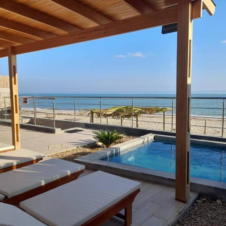 La Casa de David - Four-Bedroom House - 1