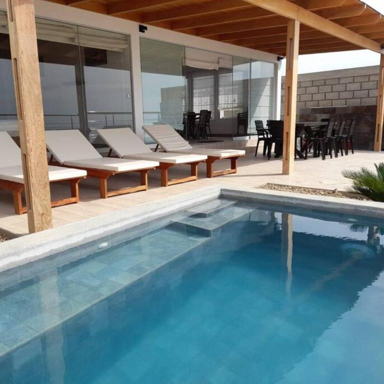La Casa de David - Four-Bedroom House - 23