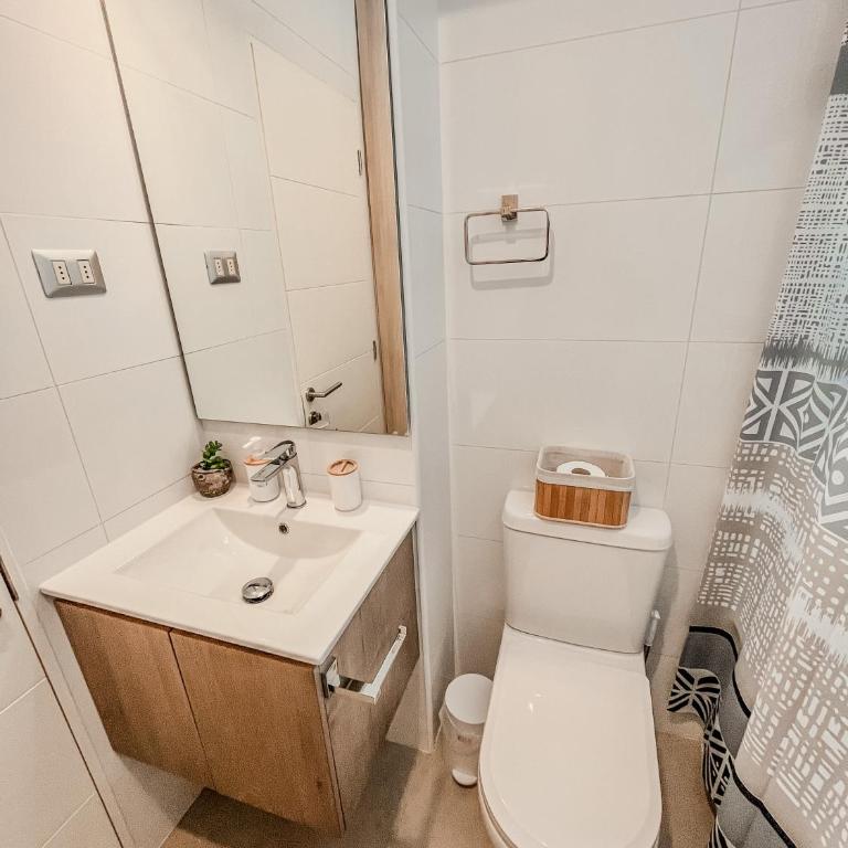 Depto cómodo y cerca de todo - One-Bedroom Apartment - 9