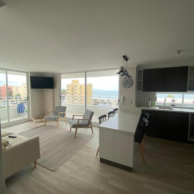 Depto en La Serena con vista al mar - Three-Bedroom Apartment - 1