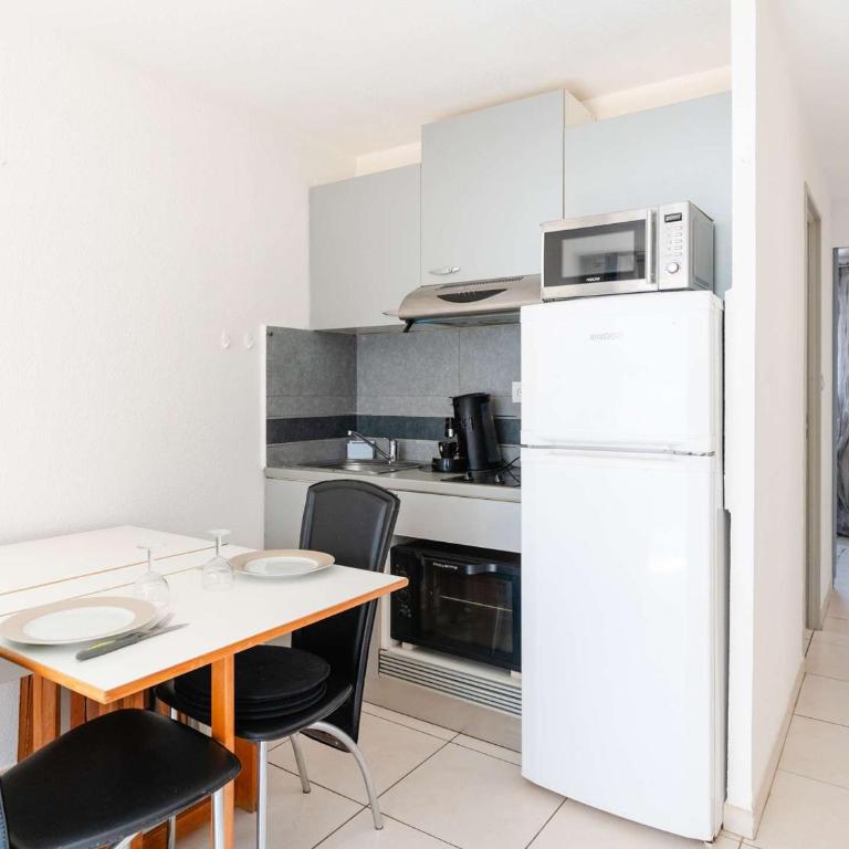Studio cabine climatisé près de la plage avec parking à Narbonne - FR-1-409-274 - Studio - 4