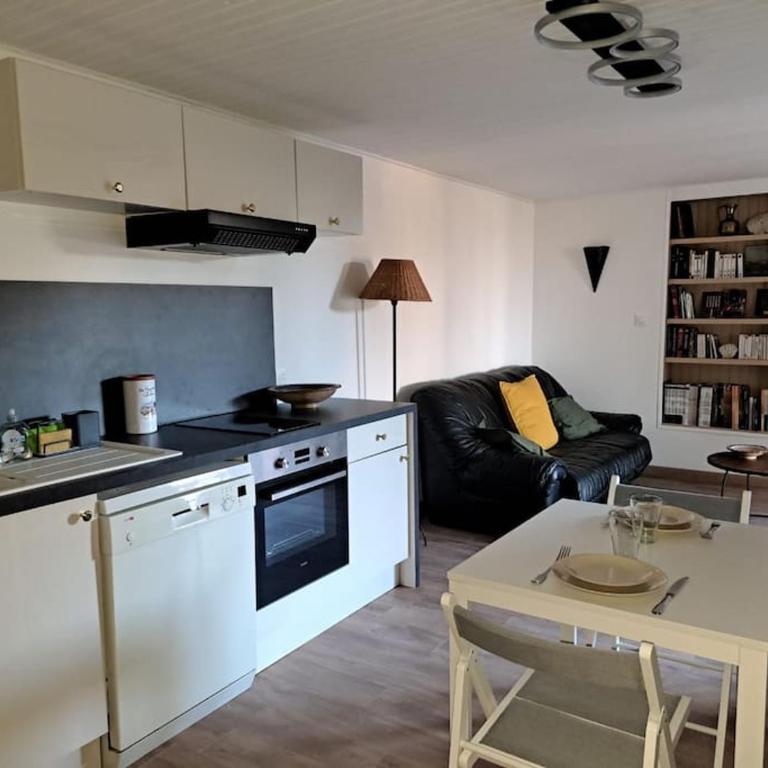 Au calme des Pins avec vue mer - Maison 1 Chambre - 63