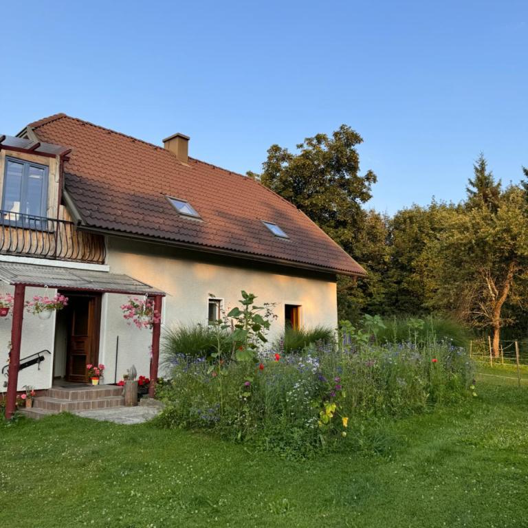 Ferienwohnung, nahe dem Faaker See - Apartment mit 1 Schlafzimmer - 1