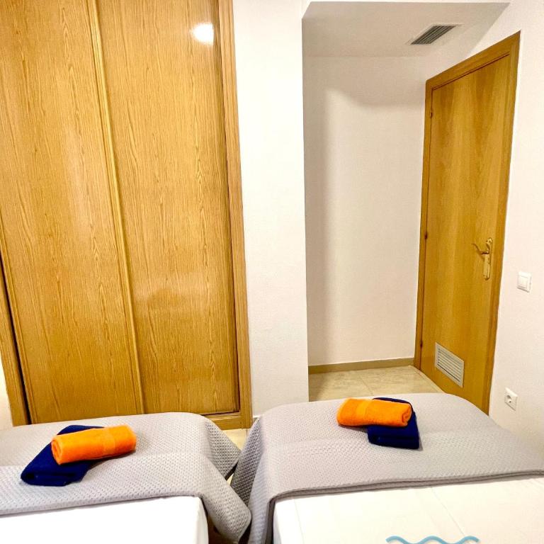 APARTBEACH GOLDEN I MUY LUMINOSO JUNTO PLAYA y CLIMATIZADO - Apartamento con vistas a la piscina - 11