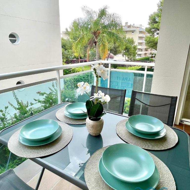 APARTBEACH GOLDEN I MUY LUMINOSO JUNTO PLAYA y CLIMATIZADO - Apartamento con vistas a la piscina - 2