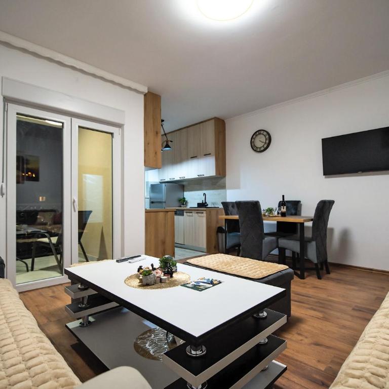 Sidro2 - One-Bedroom Apartment - 11