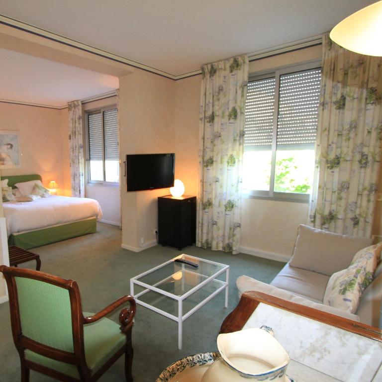 Hostellerie Du Grand Saint Antoine - Junior Suite Tradition - 8