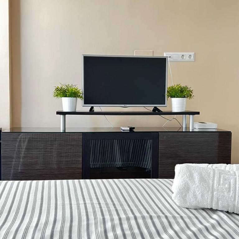 Vista a la playa, cerca del centro con piscina - One-Bedroom Apartment - 8
