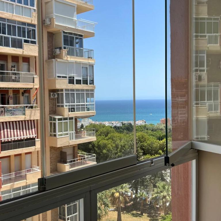 Vista a la playa, cerca del centro con piscina - One-Bedroom Apartment - 5