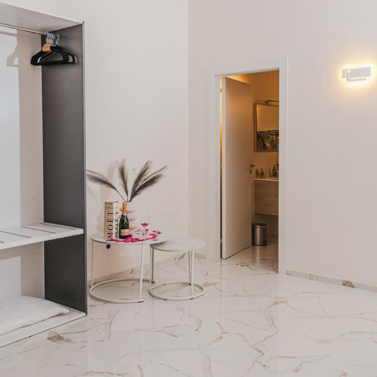 La Loggia Suite - Camera Quadrupla con Balcone - 7