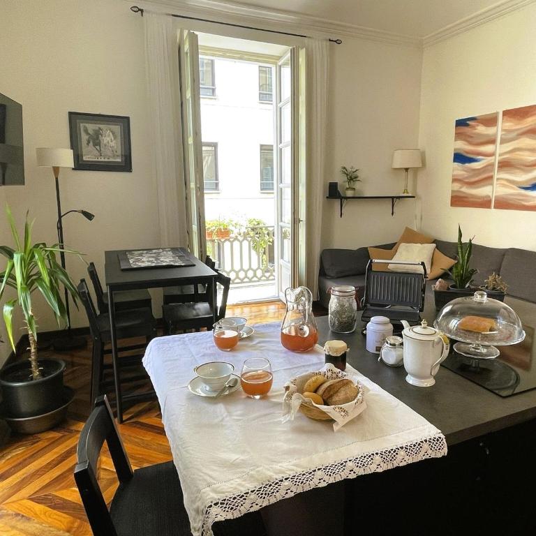 Emozione Torino - affascinante, silenzioso, in palazzo d'epoca pressi piazza Solferino - Appartamento con 2 Camere da Letto - 7