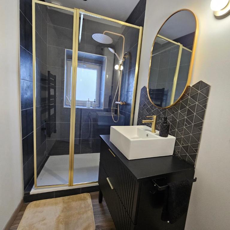 Suite chic, contemporaine au pied de la Cathédrale - Appartement 1 Chambre - 15