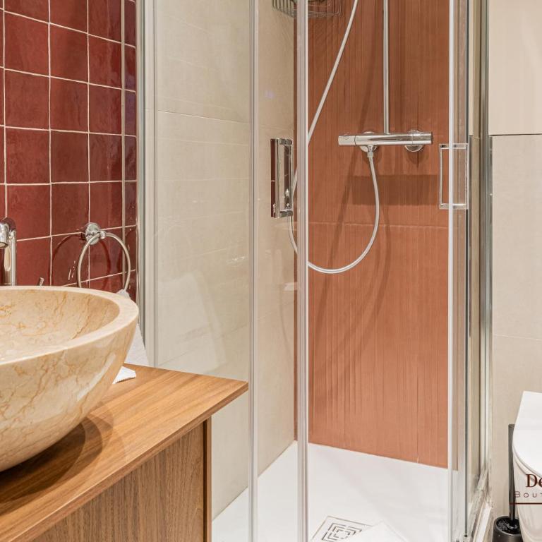 Montparnasse Central Studio with AC 11 to 14m2 in a prime location - Studio avec Canapé-Lit - 12