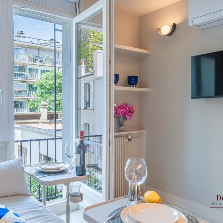 Montparnasse Central Studio with AC 11 to 14m2 in a prime location - Studio avec Canapé-Lit - 10