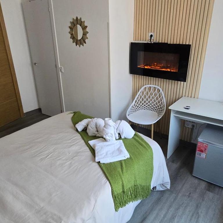Habitaciones Universal - Deluxe Double Room with Balcony - 3
