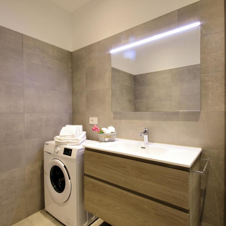 La Terrazza sul Lago - Appartamento con 2 Camere da Letto e Vista Lago - 15