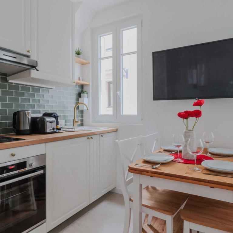 Charming Apt - 1BD-4P - Tour Eiffel - Invalides - Appartement 1 Chambre - 3