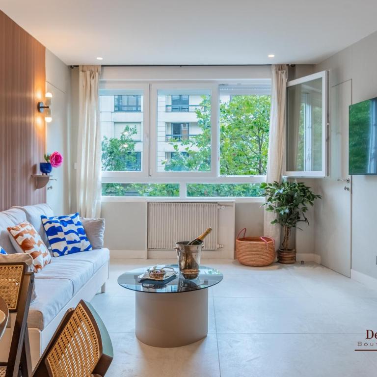 Montparnasse AC appartment in a prime location 22 -36M2 - Appartement 1 Chambre avec Baignoire Spa - 1