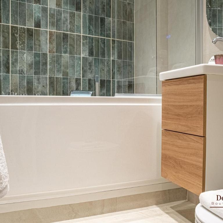 Montparnasse AC appartment in a prime location 22 -36M2 - Appartement 1 Chambre avec Baignoire Spa - 13