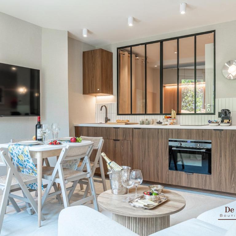 Montparnasse AC appartment in a prime location 22 -36M2 - Appartement 1 Chambre avec Baignoire Spa - 11