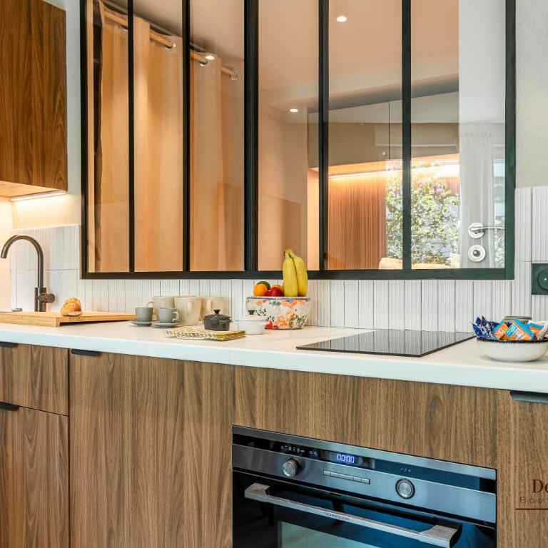 Montparnasse AC appartment in a prime location 22 -36M2 - Appartement 1 Chambre avec Baignoire Spa - 17