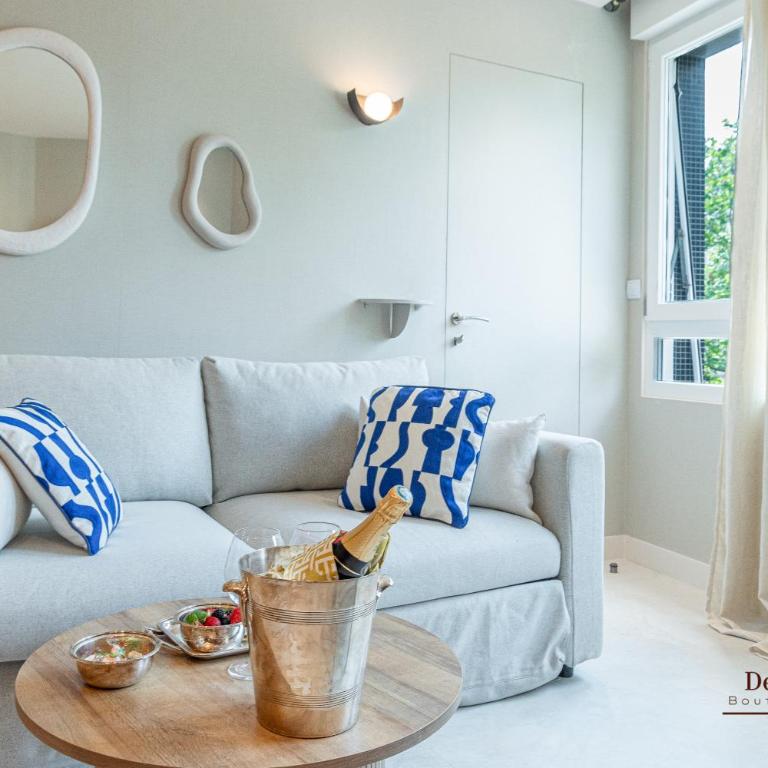 Montparnasse AC appartment in a prime location 22 -36M2 - Appartement 1 Chambre avec Baignoire Spa - 23