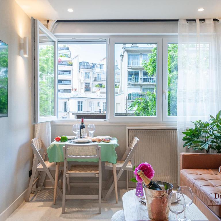 Montparnasse AC appartment in a prime location 22 -36M2 - Appartement 1 Chambre avec Baignoire Spa - 33