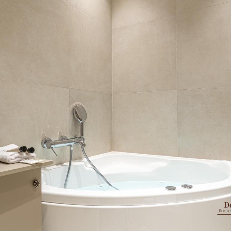 Montparnasse AC appartment in a prime location 22 -36M2 - Appartement 1 Chambre avec Baignoire Spa - 15