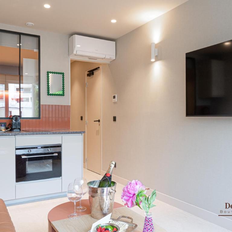 Montparnasse AC appartment in a prime location 22 -36M2 - Appartement 1 Chambre avec Baignoire Spa - 39