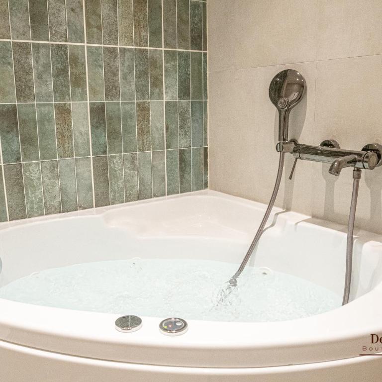 Montparnasse AC appartment in a prime location 22 -36M2 - Appartement 1 Chambre avec Baignoire Spa - 9