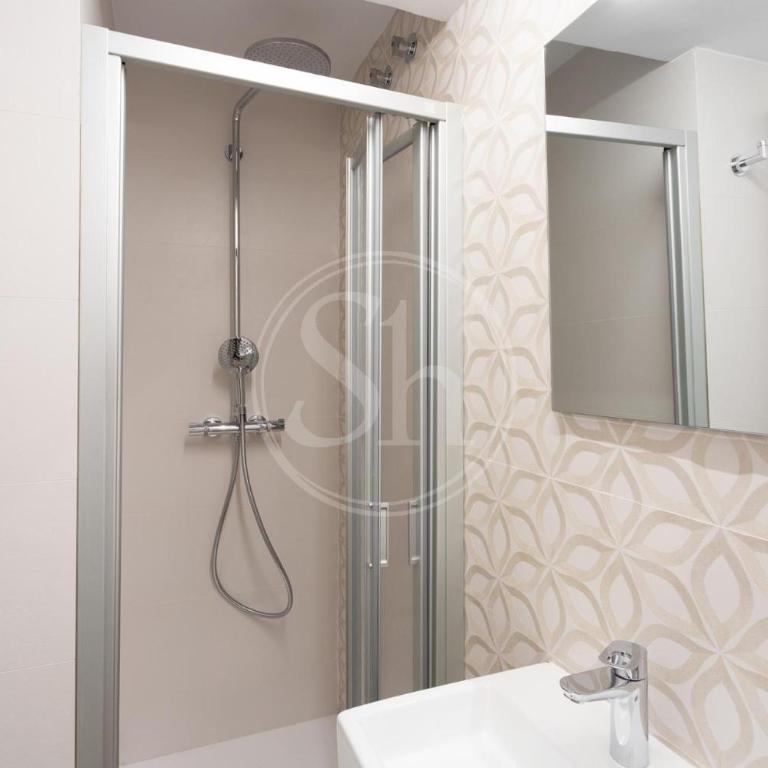 Apartamento Familiar junto a Hospital Clinic - Three-Bedroom Apartment - 11