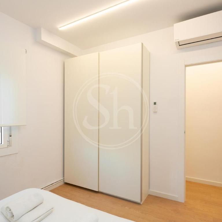 Apartamento Familiar junto a Hospital Clinic - Three-Bedroom Apartment - 21