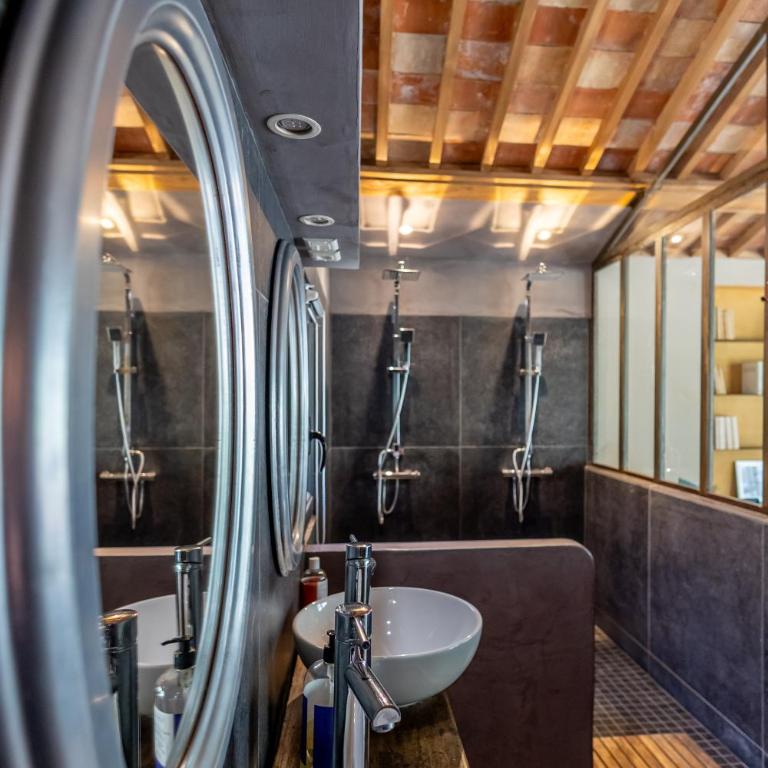 Les Pieds Tanqués - Chambres d'hôtes - Calanque à pieds - Chambre Double avec Baignoire Spa - 8