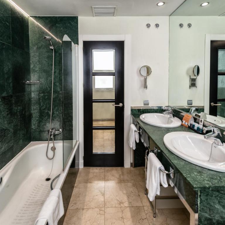 Mariposa Hotel Malaga - Habitación Doble Executive - 1 o 2 camas - 4