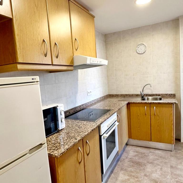 ROMA 5 - PLAYA DE GANDIA - Alquiler solo a familias - Apartamento de 3 dormitorios - 14