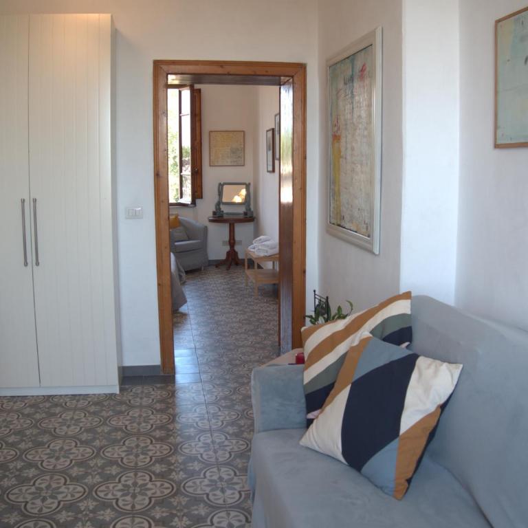 Appartamento via Grandi - Free Gated Parking - 5 minutes from Center - Appartamento con 2 Camere da Letto - 6