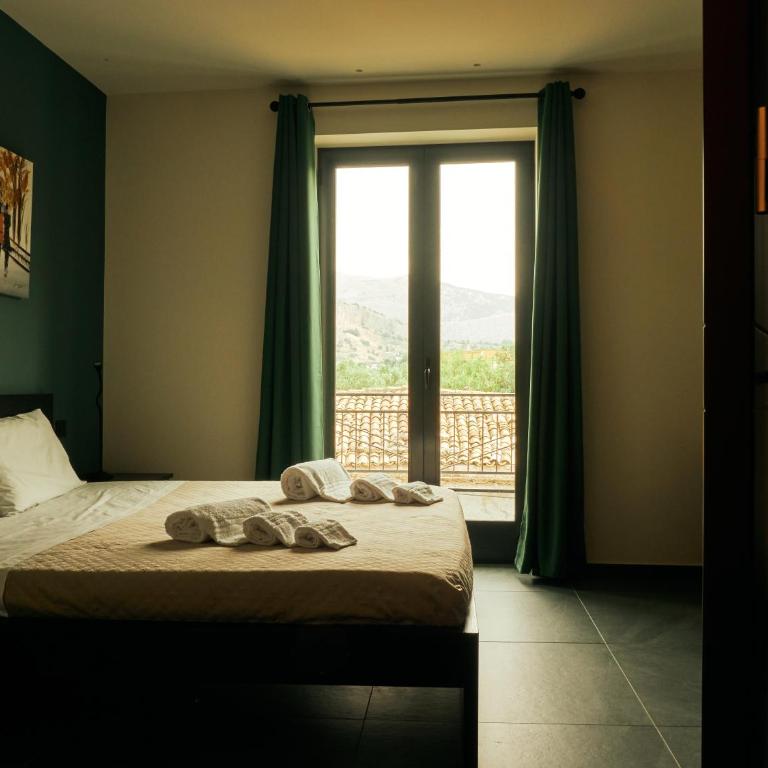 HUB Rooms - Doppelzimmer mit Balkon (2 Erwachsene + 1 Kind) - 6