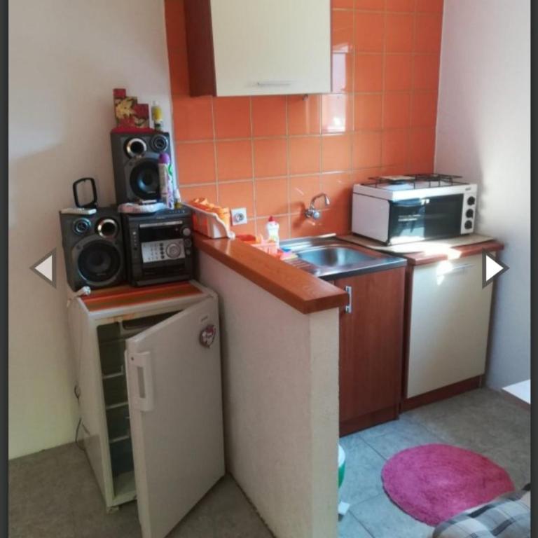 Iris - Kuća sa 2 Spavaće Sobe - 2