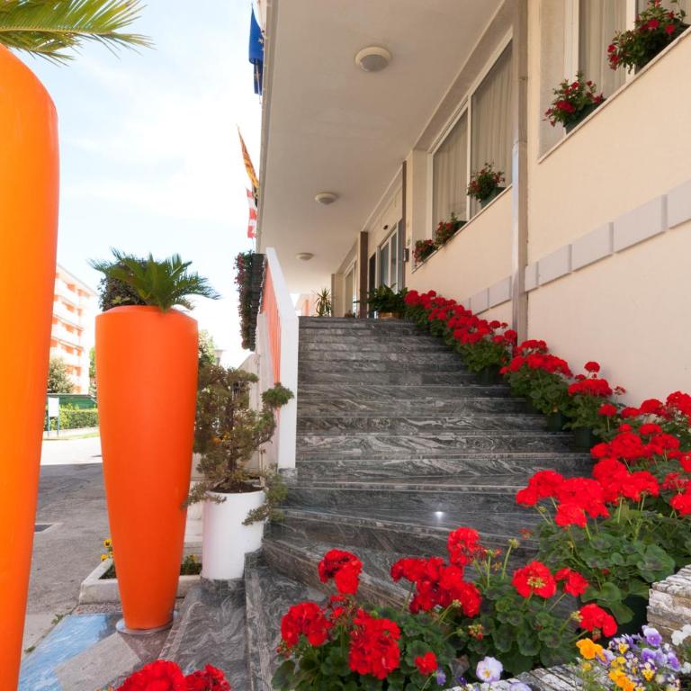 Hotel Victoria - Camera Matrimoniale Deluxe con Balcone - 2