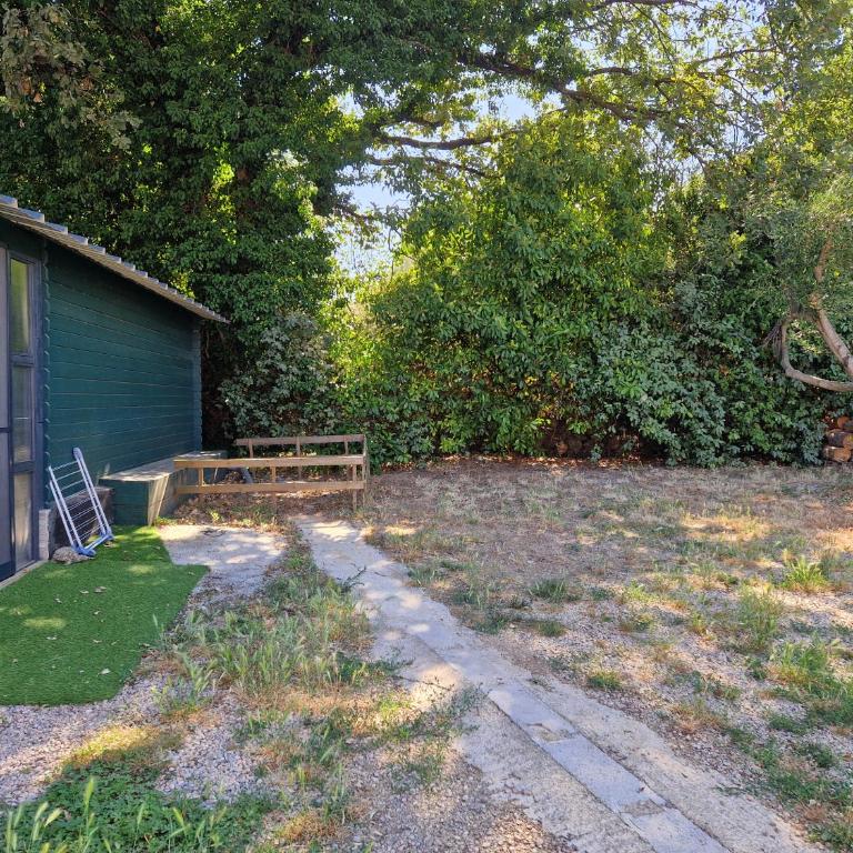 Chalet de 25 m2 avec jardin, piscine et spa uniquement accessible en juin sept - Chalet 1 Chambre - 15