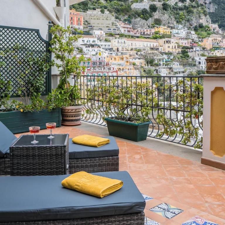 Albergo Miramare Positano - Suite con 2 Camere da Letto - 1