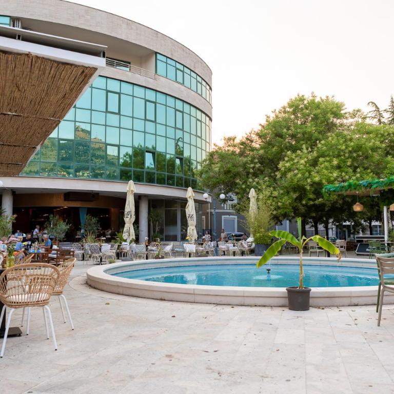 Aura Central Apartment - One-Bedroom Apartment - 9