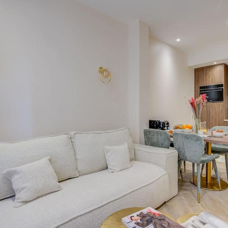Peaceful Getaway near Marais - with AC - One-Bedroom Apartment - 2