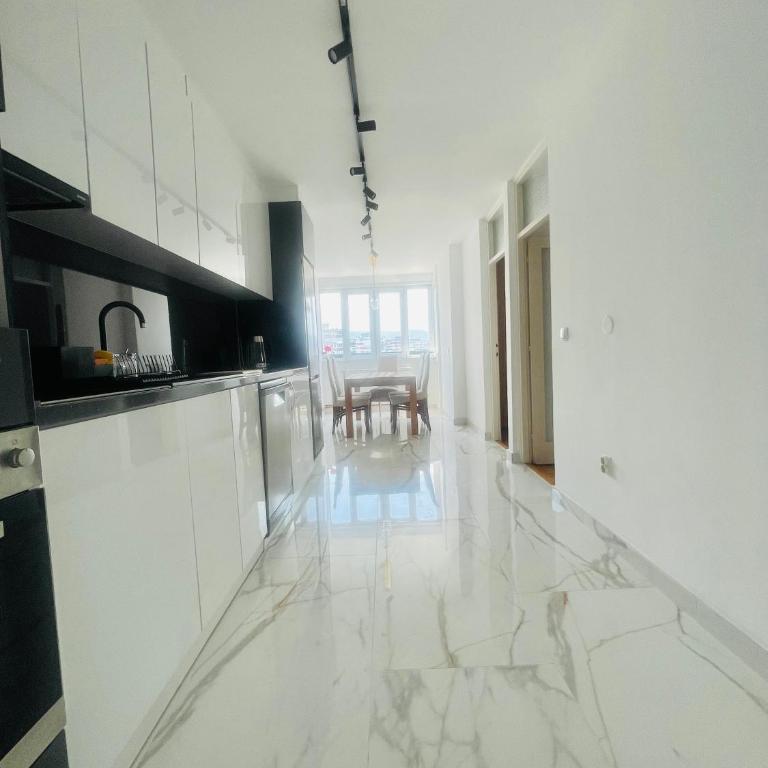 Komforan apartman Sarajevo - Two-Bedroom Apartment - 5