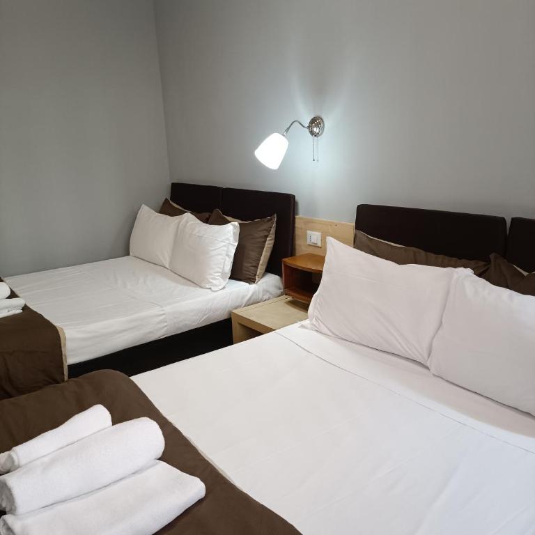 NEW PARADISE - Executive Queen Room with Two Queen Beds - 17