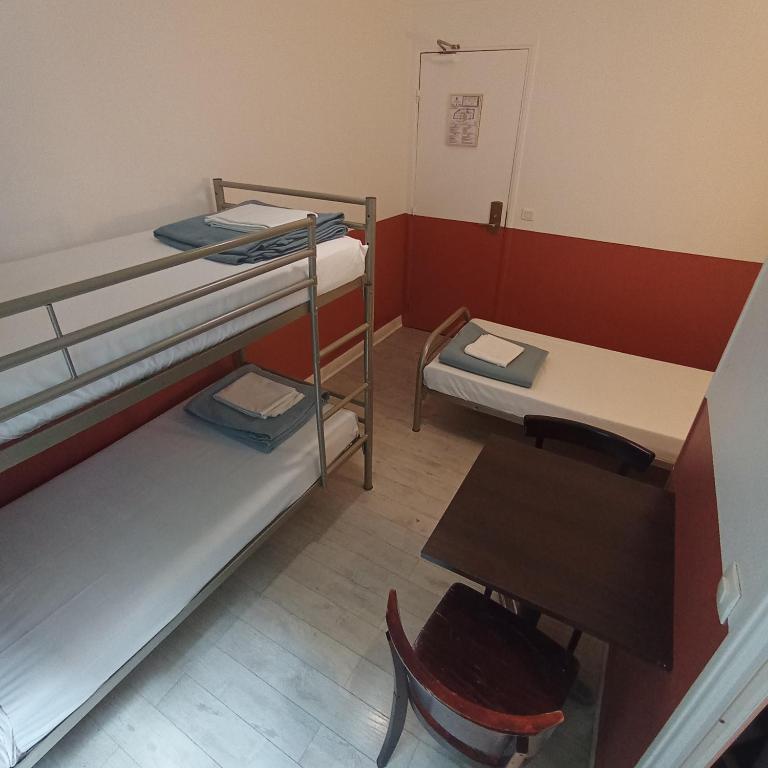 Caulaincourt Montmartre by Hiphophostels - Lit Simple dans Dortoir Masculin de 3 Lits - 2