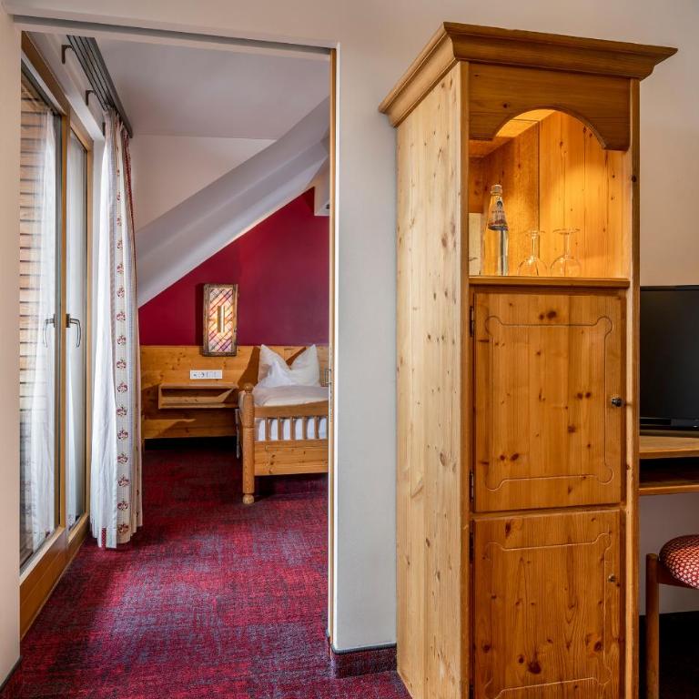 Hotel am Haslinger Hof - Doppelzimmer mit Balkon - 4
